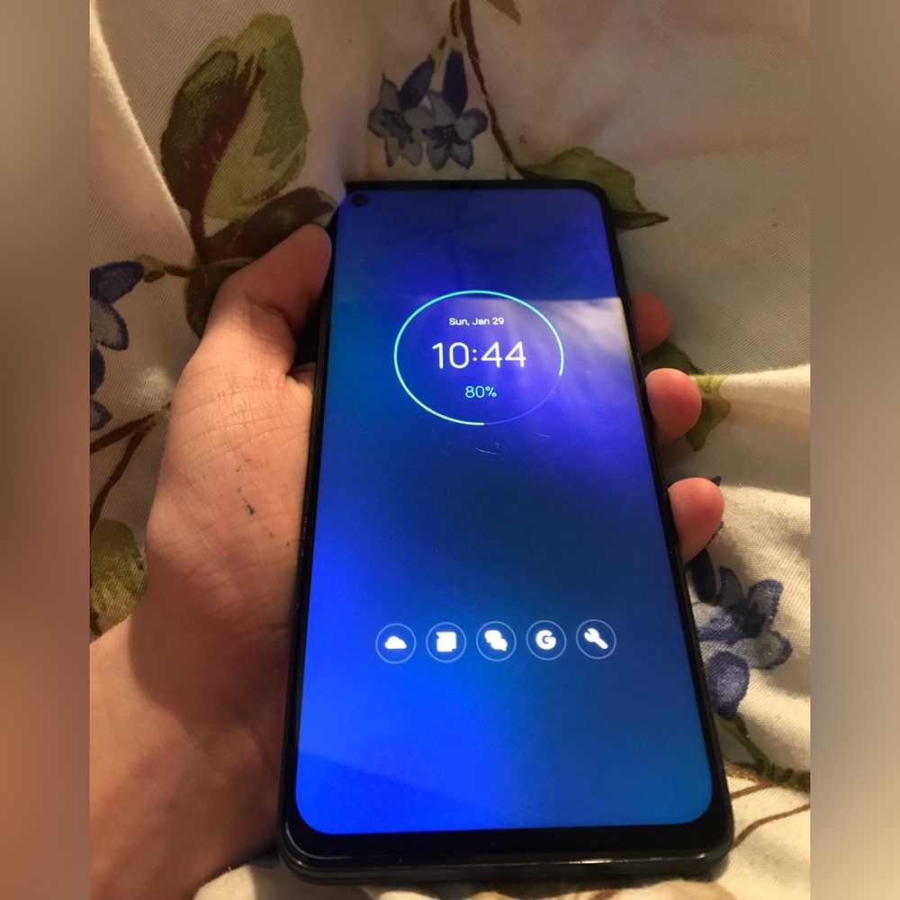 I have an unlocked Samsung Galaxy note 20 ultra 5g for sale asking 300